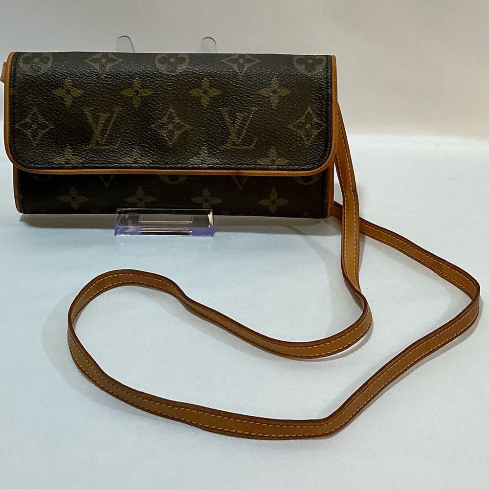 Louis Vuitton Monogram 
Pochette Twin PM Crossbody Bag